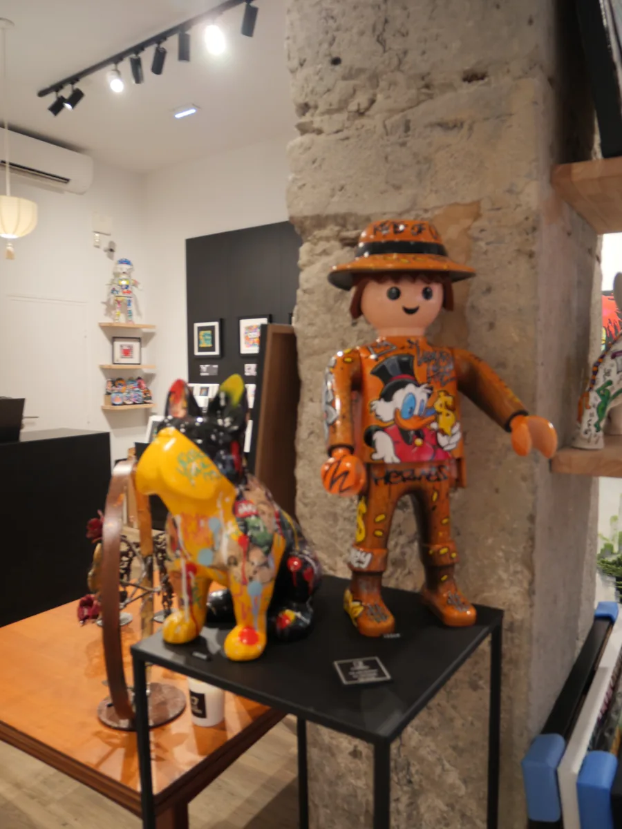 Intérieur de la boutique Carré d’artistes