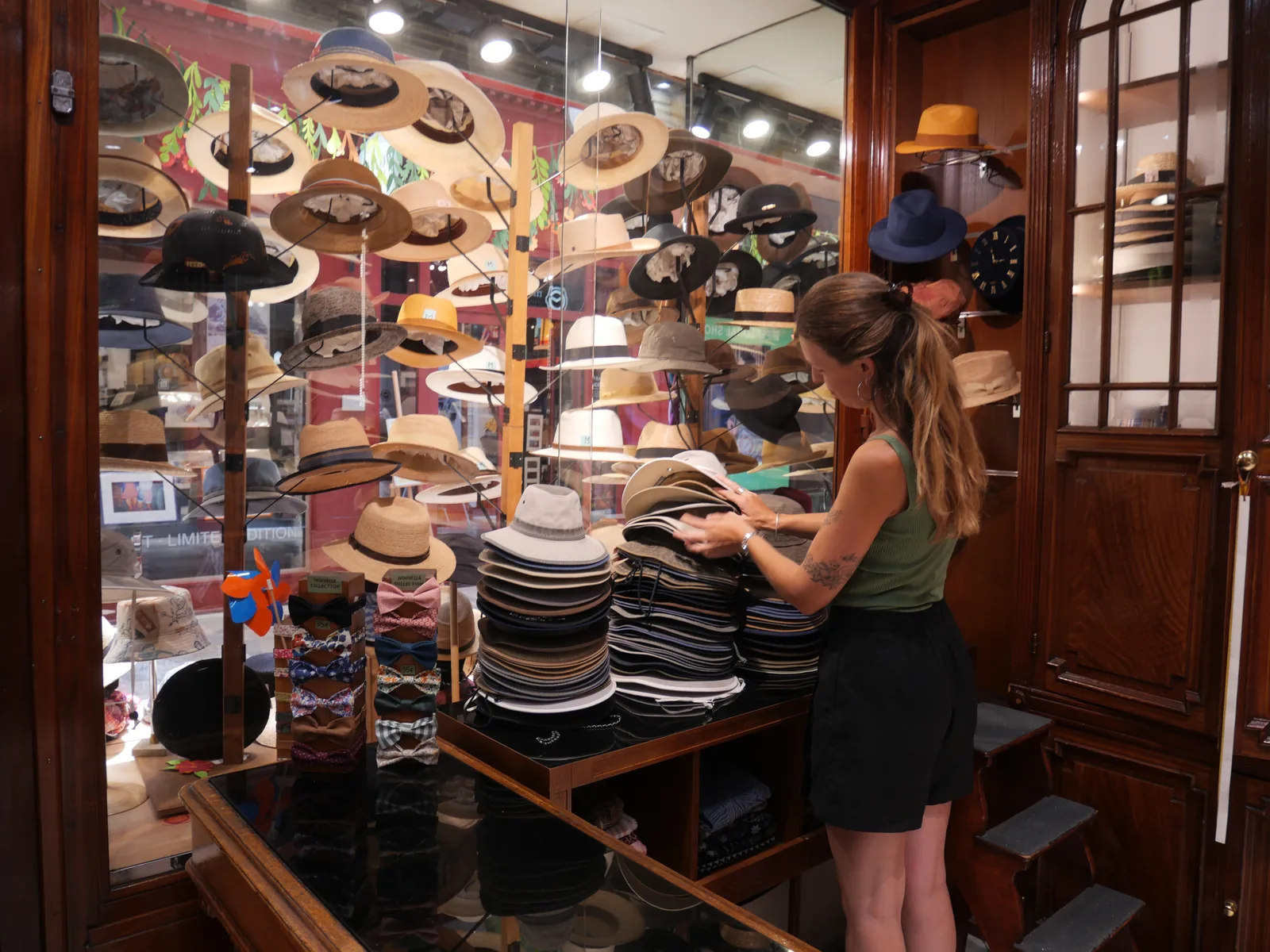 Intérieur de la boutique Chapellerie Weiss