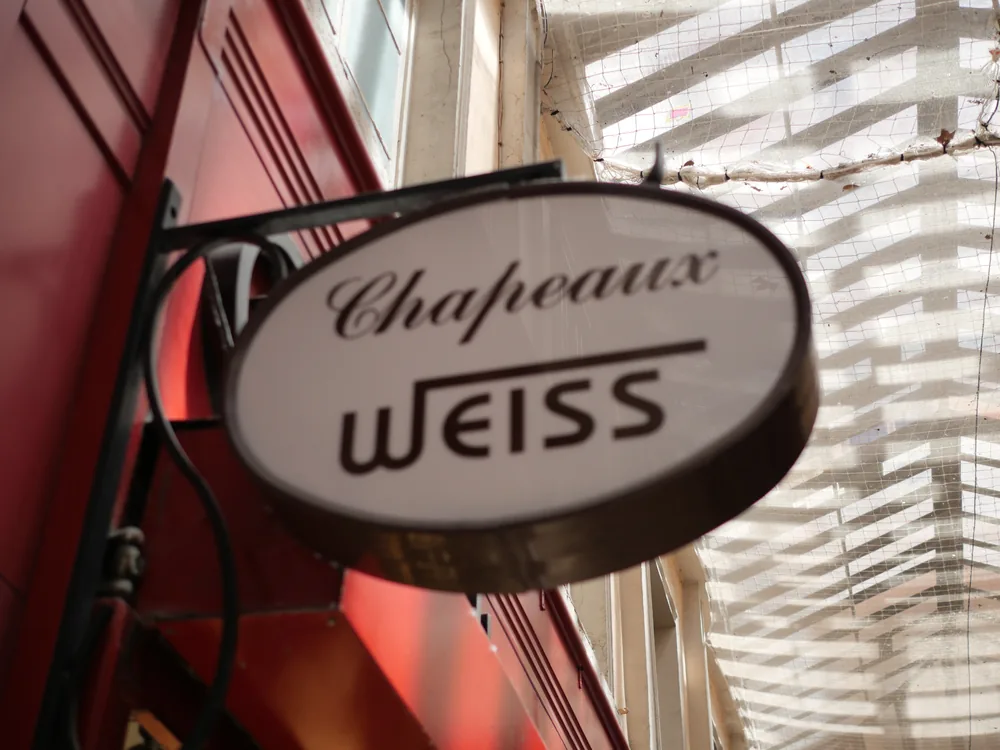 Enseigne Chapellerie Weiss