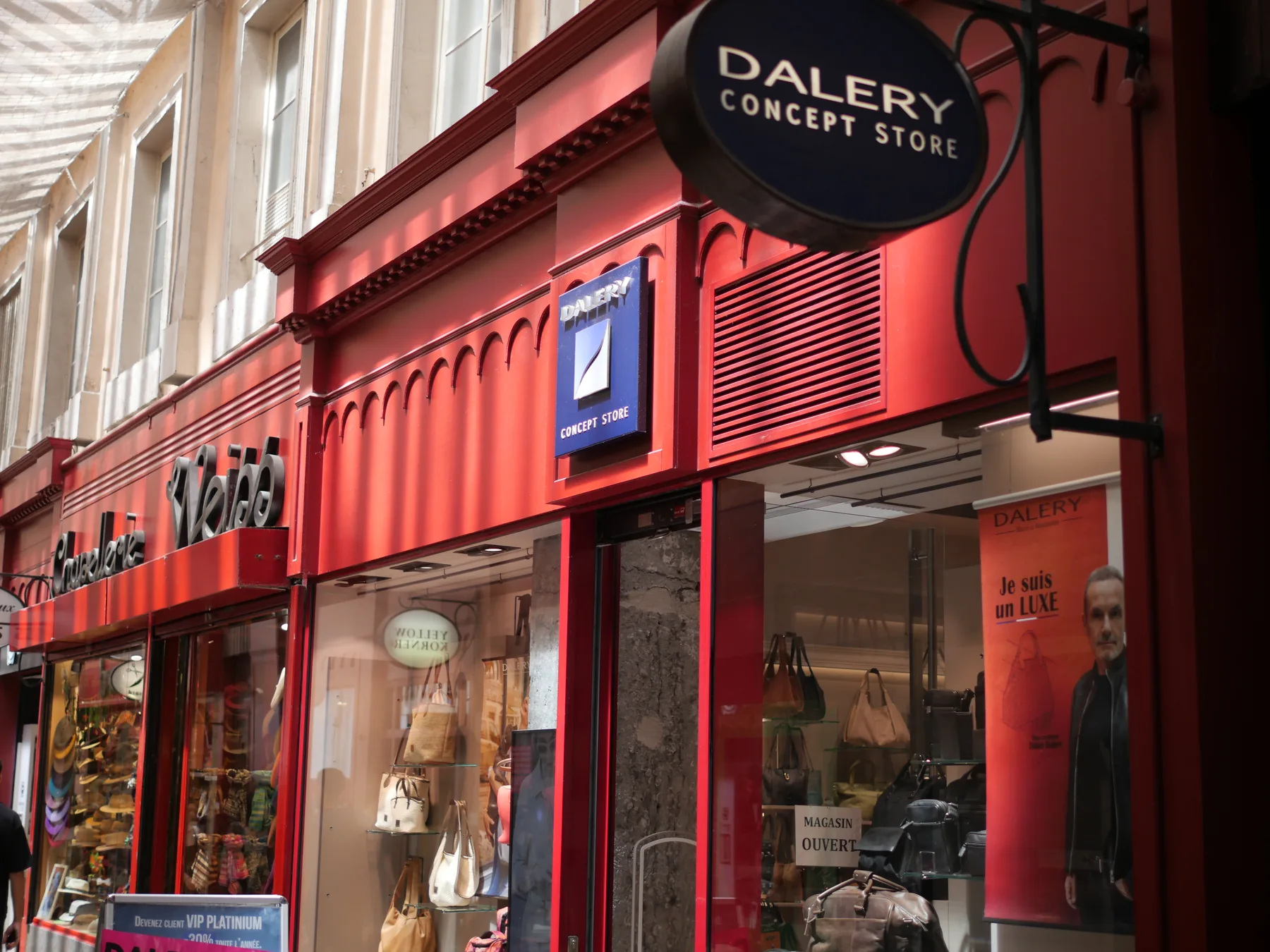 Vitrine Dalery Concept Store au Passage de l’Argue