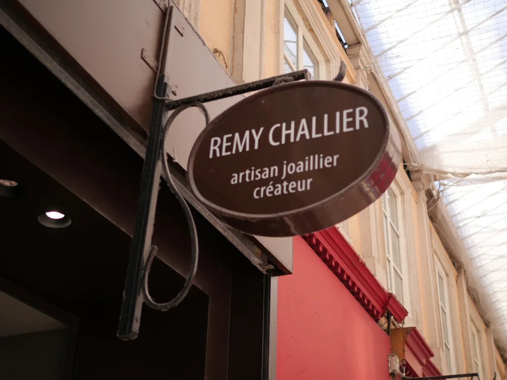Enseigne Rémy Challier