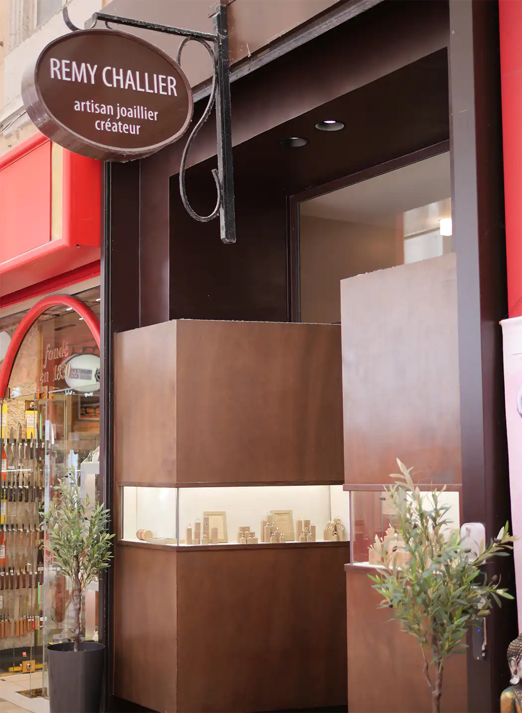 Vitrine Rémy Challier au Passage de l’Argue